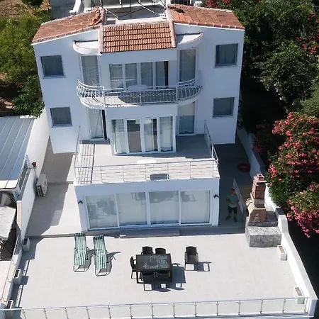 Mavi Bodrum